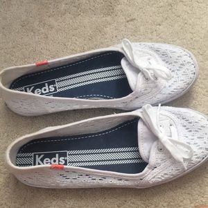 White keds